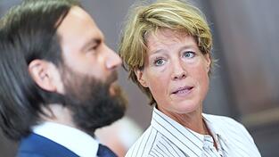 Christina Block bestreitet die Vorw&uuml;rfe der Anklage.