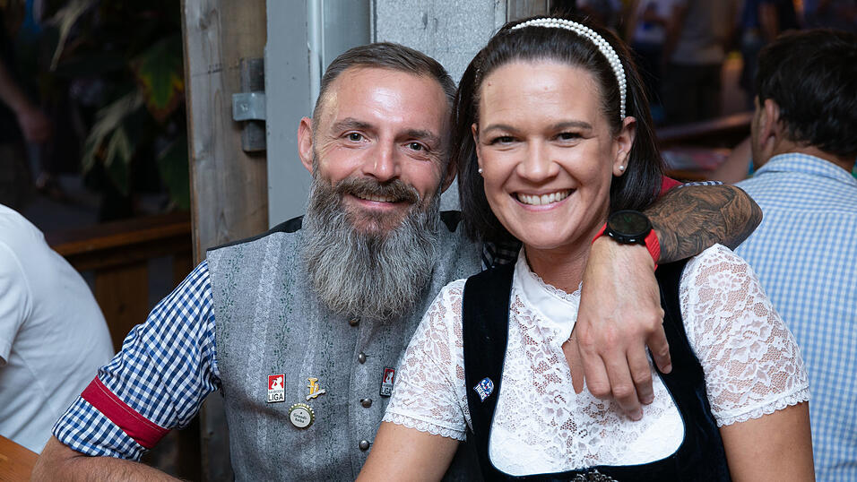 Die Partybilder vom Sonntag, 17. August, aus dem Festzelt Greindl. Die Partybilder vom Sonntag, 17. August, aus dem Festzelt Greindl.