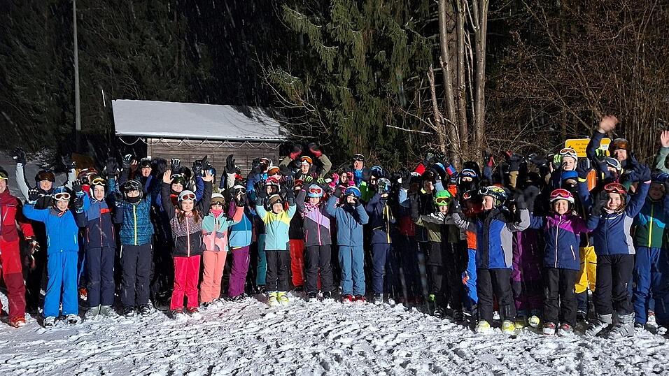 88 Kinder und Jugendliche nahmen am Skitraining des ASV Mais teil.
