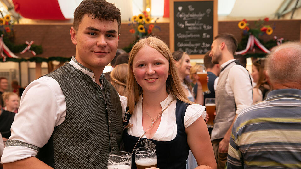 Die Partybilder vom Freitag, 8. August, aus dem Festzelt Greindl. Die Partybilder vom Freitag, 8. August, aus dem Festzelt Greindl.