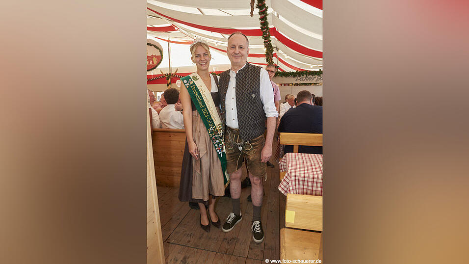 Die Partybilder vom Donnerstag, 13. August, aus dem Festzelt Lechner. Die Partybilder vom Donnerstag, 13. August, aus dem Festzelt Lechner.