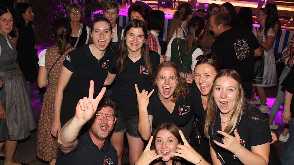 Zur Musik von Headless wurde ausgelassen gefeiert.