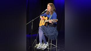 Claudia Pichler war k&uuml;rzlich zu Gast in der B&uuml;hne am Schardthof und brachte das Publikum so zum Lachen.