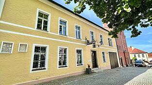 Eine F&ouml;rderzusage gab es nun f&uuml;r die Sanierung des Landestormuseums am Schlossplatz von Furth im Wald.