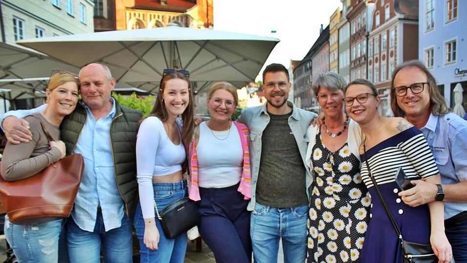 Die tanzbegeisterten Landshuterinnen und Landshuter legten eine hei&szlig;e Sohle aufs Parkett.