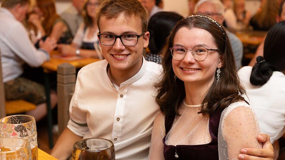 Die Partybilder vom Samstag, 8. August, aus dem Festzelt Krönner. Die Partybilder vom Samstag, 8. August, aus dem Festzelt Krönner.
