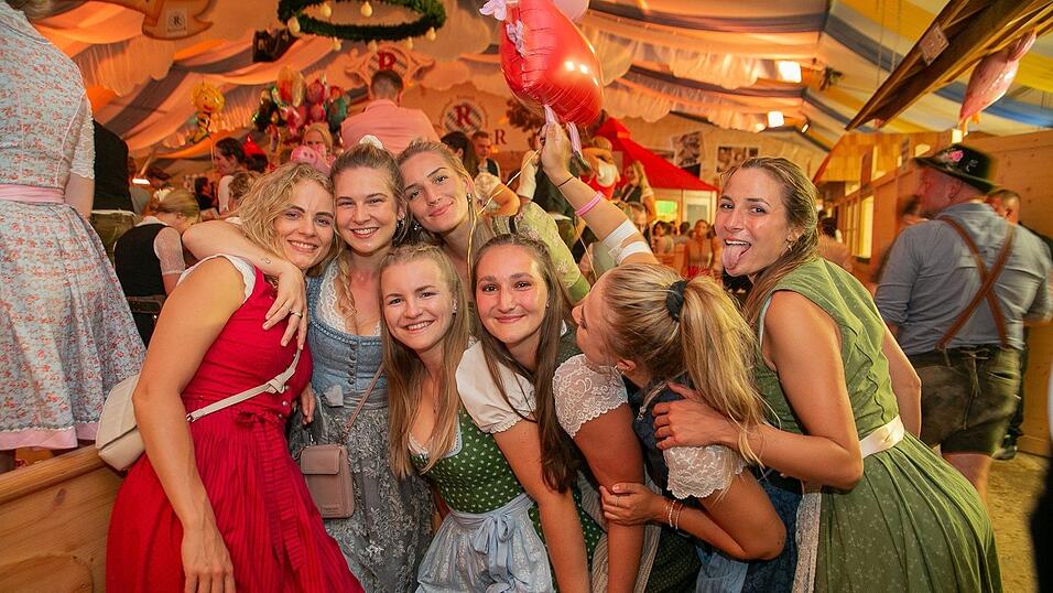 Die Partybilder vom Samstag, 13. August 2022, aus dem Festzelt Reisinger.