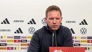 Julian Nagelsmann spricht bei der Pressekonferenz in Luxemburg. Julian Nagelsmann spricht bei der Pressekonferenz in Luxemburg.