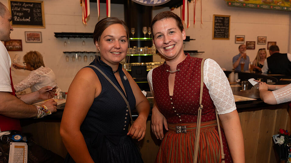 Die Partybilder vom Donnerstag, 17. August 2023, aus dem Festzelt Greindl. Die Partybilder vom Donnerstag, 17. August 2023, aus dem Festzelt Greindl.