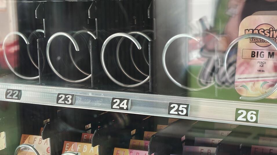 Leere F&auml;cher findet man jetzt im Geisenhausener E-Kiosk, wo vor der Anzeige noch Siberia zum Verkauf stand.