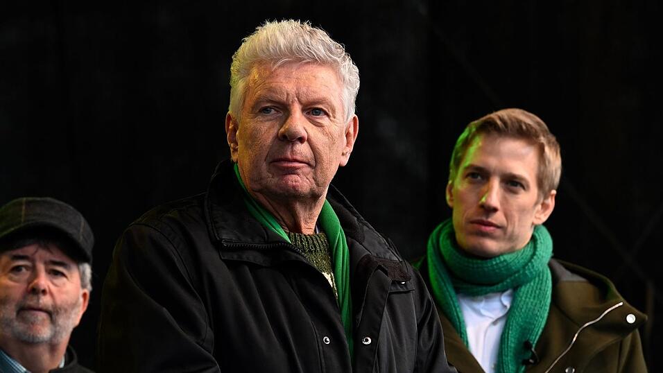 Reiter und sein Herausforderer Krause.