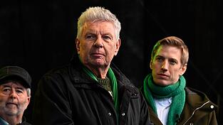 Reiter und sein Herausforderer Krause.