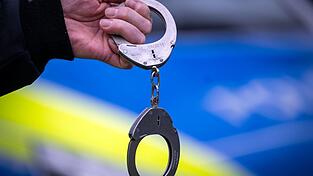 Die Polizei nahm den Tatverd&auml;chtigen am Samstag fest. (Symbolbild)