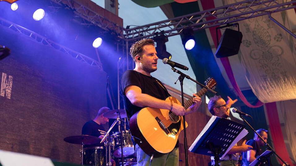 Die Partybilder vom Mittwoch, 14. August 2024, aus dem Festzelt Weckmann. Die Partybilder vom Mittwoch, 14. August 2024, aus dem Festzelt Weckmann.
