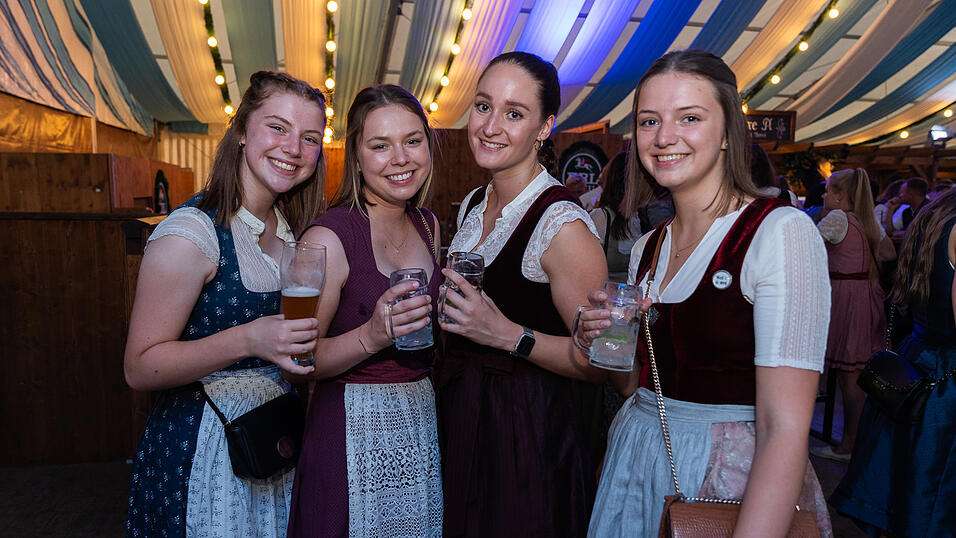 Die Partybilder vom Freitag, 18. August 2023, aus dem Festzelt Wenisch. Die Partybilder vom Freitag, 18. August 2023, aus dem Festzelt Wenisch.