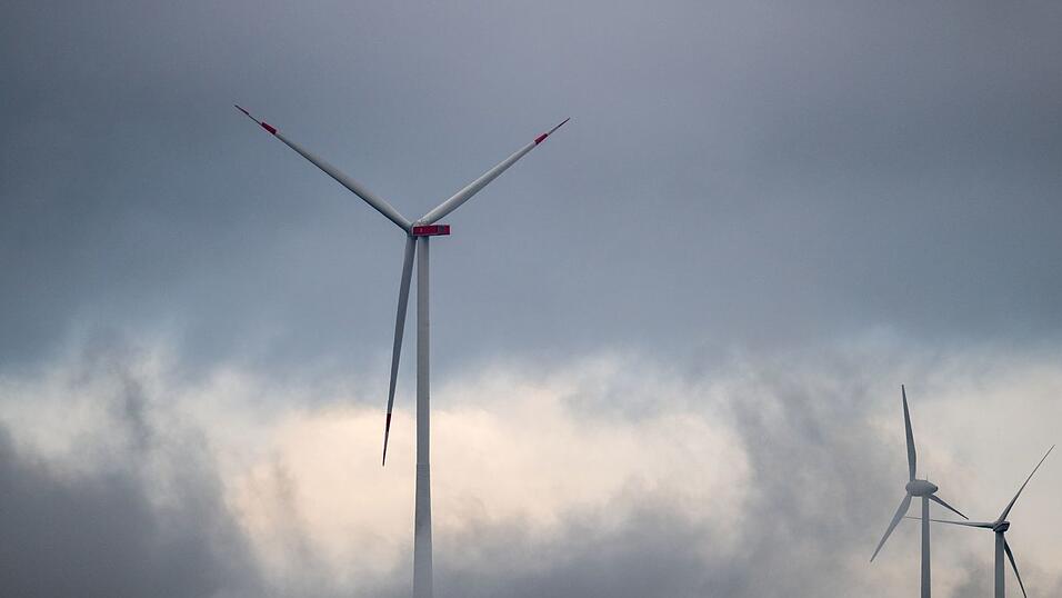 Am Wochenende bl&auml;st es weiter kr&auml;ftig. (Symbolbild)