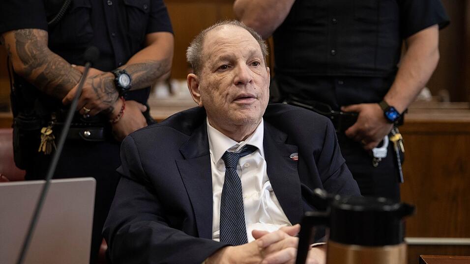 Ex-Filmmogul Harvey Weinstein bei einem Prozess in New York im Mai 2025. Ex-Filmmogul Harvey Weinstein bei einem Prozess in New York im Mai 2025.