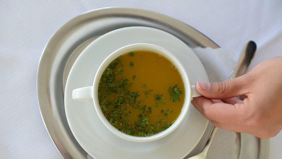 Menschen fasten aus unterschiedlichen Gr&uuml;nden und auf viele Arten. (Archivbild)