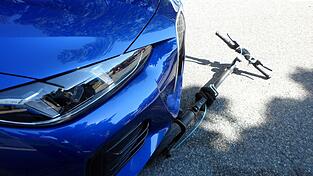 Beim Unfall wurde ein 52-jähriger Straubinger leicht verletzt. Beim Unfall wurde ein 52-jähriger Straubinger leicht verletzt.