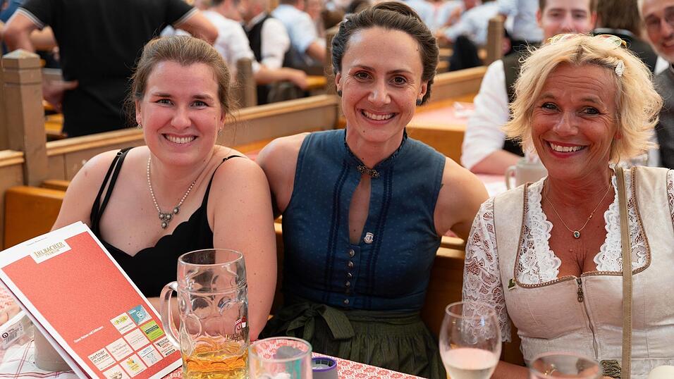 Die Partybilder vom Freitag, 7. August, aus dem Festzelt Krönner. Die Partybilder vom Freitag, 7. August, aus dem Festzelt Krönner.