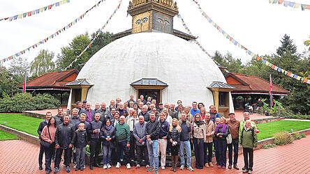 Die Oldtimerfreunde besuchten den Nepal Himalaya Park in Wiesent.