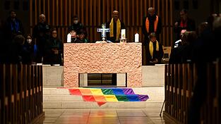 Die katholische Kirche und die Regenbogenflagge - keine unkomplizierte Beziehung. (Archivfoto)