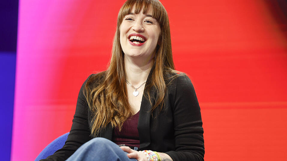 Heidi Reichinnek zieht viel Aufmerksamkeit auf sich und ihre Partei.