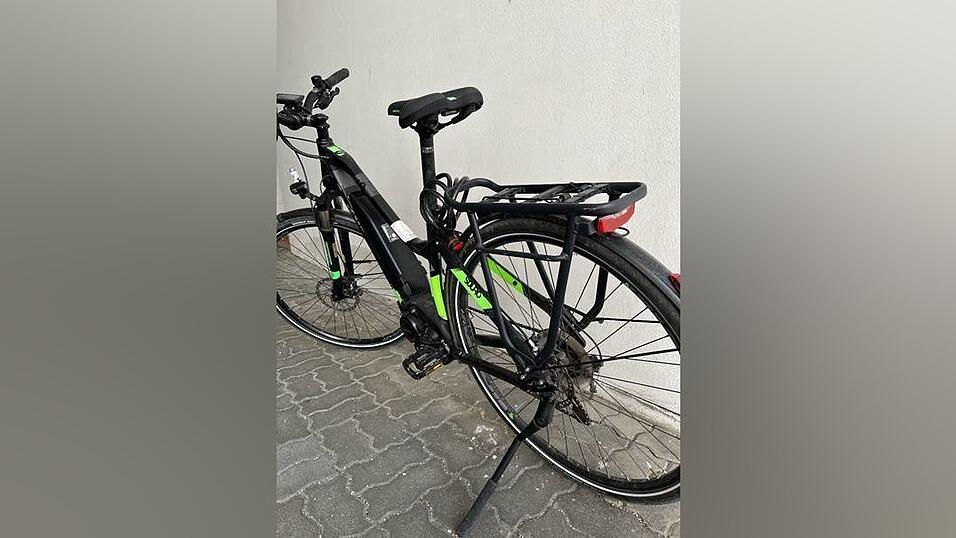 Die PI Dingolfing sucht nach Hinweisen auf den Eigentümer dieses E-Bikes.