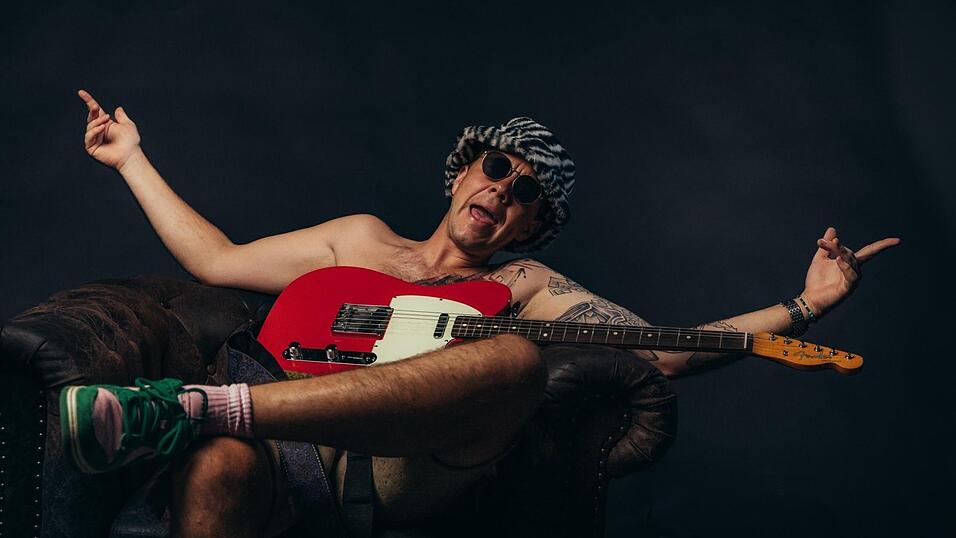 Der oberbayerische Liedermacher Beni Hafner, besser bekannt als 'Oimara', kommt am 29. Juni nach Grabitz.