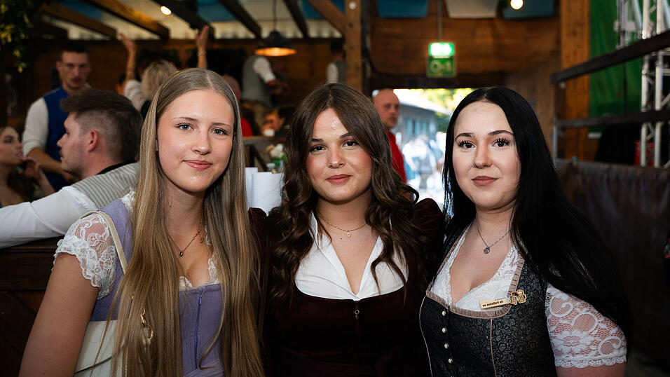 Die Partybilder vom Freitag, 14. August, aus dem Festzelt Wenisch. Die Partybilder vom Freitag, 14. August, aus dem Festzelt Wenisch.
