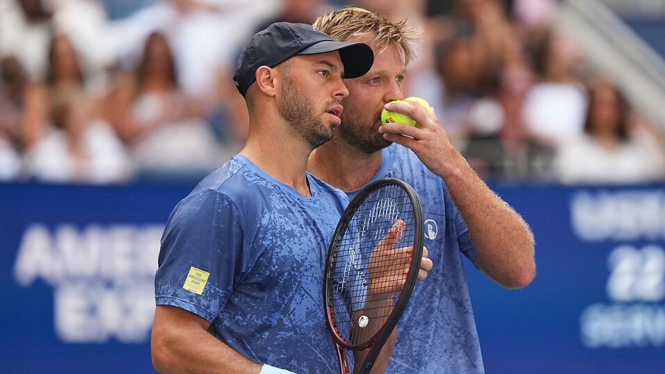 Kevin Krawietz (r) und Tim Pütz verlieren das US-Open-Finale Kevin Krawietz (r) und Tim Pütz verlieren das US-Open-Finale
