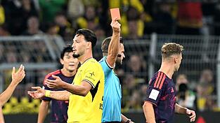 Ramy Bensebaini ist im Franz-Beckenbauer-Supercup vom Platz geflogen. Ramy Bensebaini ist im Franz-Beckenbauer-Supercup vom Platz geflogen.