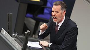 Christian Dürr, Fraktionsvorsitzender der FDP, rechnet ab mit der Migrationspolitik der Grünen.
