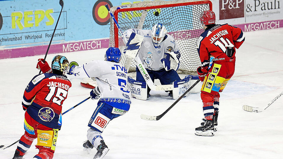 Alle drei Vergleiche mit dem SC Riessersee in dieser Saison hatte der DSC gewonnen, auch der vierte sollte an die Donaustädter gehen. Alle drei Vergleiche mit dem SC Riessersee in dieser Saison hatte der DSC gewonnen, auch der vierte sollte an die Donaustädter gehen.