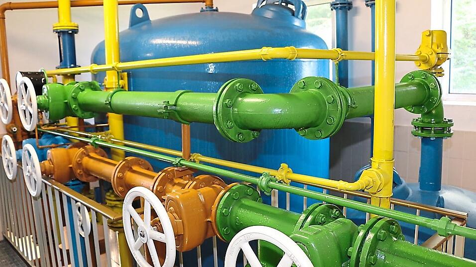 Die Technik im Pumpenhaus konnte beim Tag der offenen Tür anlässlich des Jubiläums ebenfalls besichtigt werden. Die Technik im Pumpenhaus konnte beim Tag der offenen Tür anlässlich des Jubiläums ebenfalls besichtigt werden.
