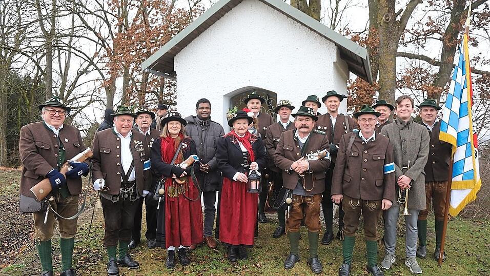 Beim gemeinsamen Gebet dankte man f&uuml;r ein unfallfreies und erfolgreiches B&ouml;llersch&uuml;tzenvereinsjahr.