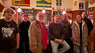 Jonas Aschenbrenner, Susanne Brey, Marian Janka, Olli Zilk, Christian Oberthür, Cindy Jahnke und Max Weber (v.l.). Jonas Aschenbrenner, Susanne Brey, Marian Janka, Olli Zilk, Christian Oberthür, Cindy Jahnke und Max Weber (v.l.).