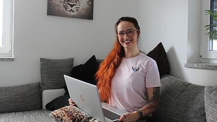 Bald ist es fertig: das Buch „FemmeOnFire“. Nur etwa zwei Monate hat Carina Plötz dafür gebraucht.