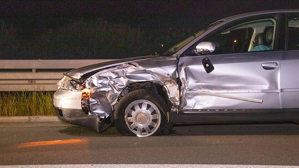 Am sp&auml;ten Sonntagabend ist es zu einem schweren Unfall auf der A3 bei Deggendorf gekommen.