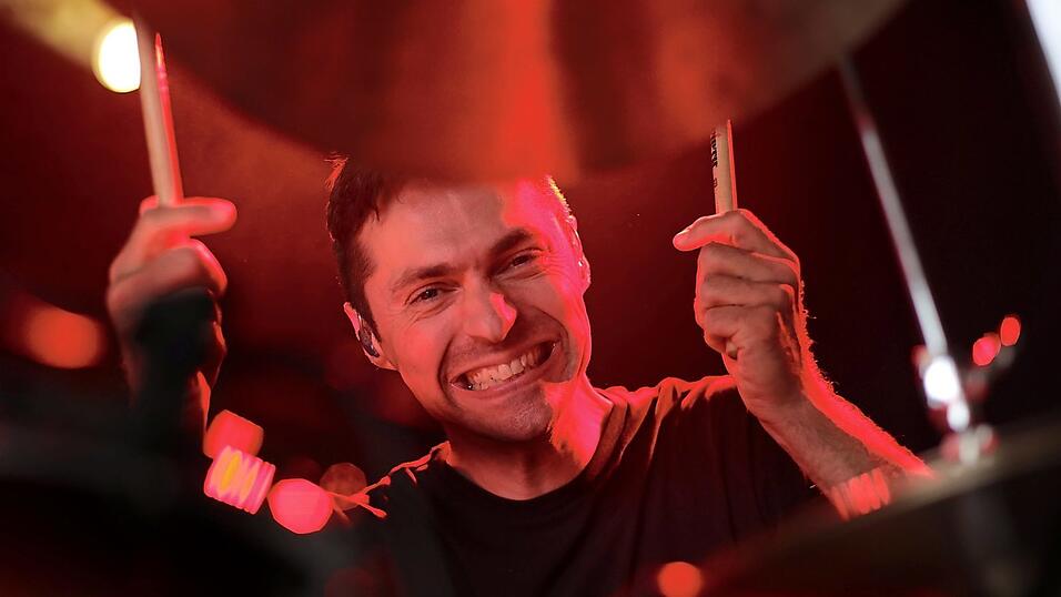 Voll in seinem Element: Rainer Huber an den Drums