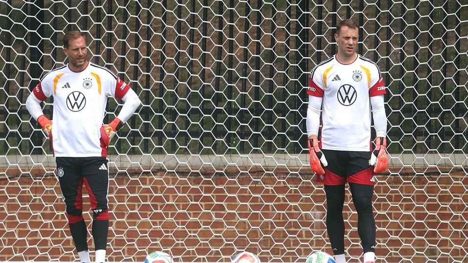Oliver Baumann (l.) musste f&uuml;r Neuer (r.) den Platz im DFB-Tor wieder r&auml;umen.