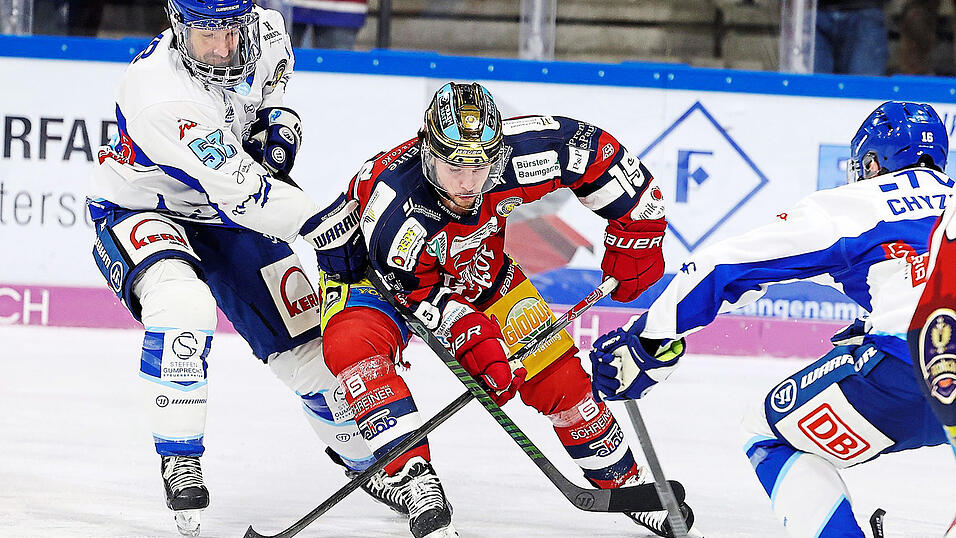Der DSC-Mann mit dem goldenen Helm, Dylan Jackson, ging als viertbester Scorer der Liga ins erste Spiel der Donaustädter in Stuttgart nach der Deutschland-Cup-Pause. Der DSC-Mann mit dem goldenen Helm, Dylan Jackson, ging als viertbester Scorer der Liga ins erste Spiel der Donaustädter in Stuttgart nach der Deutschland-Cup-Pause.