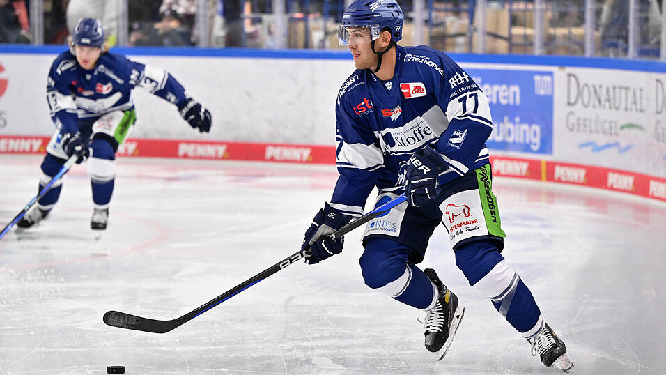 Einstimmung auf die neue Eishockey-Saison: Die Straubing Tigers beim Training.