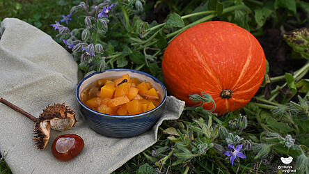 Dieses alte Rezept schmeckt grade zur Kürbis-Saison zeitlos gut.