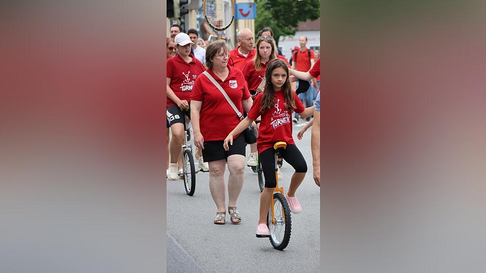 Gar nicht so einfach, den Einzug auf nur einem Rad zu bestreiten.