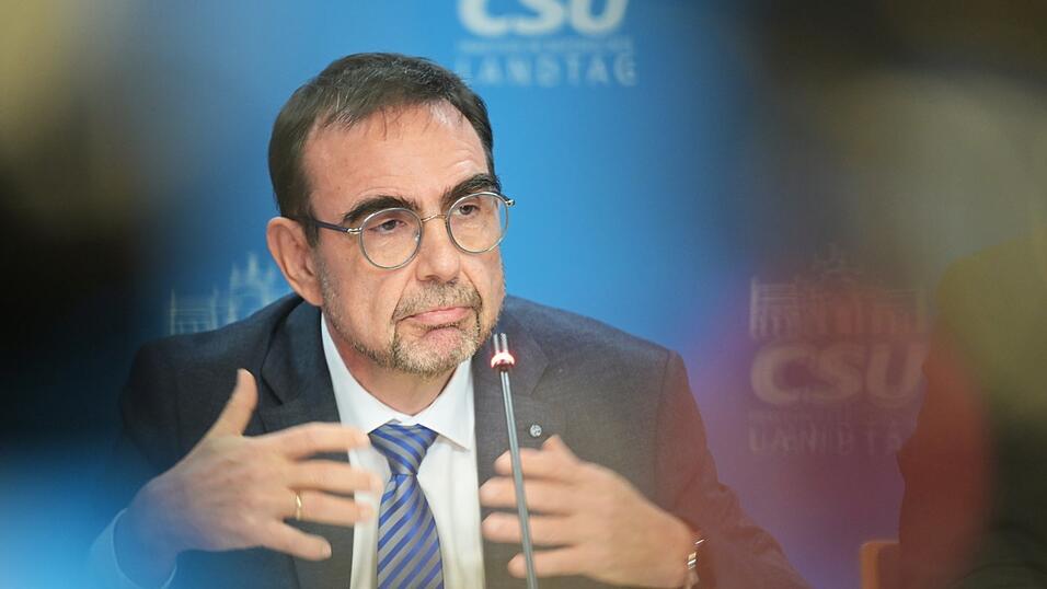 CSU-Fraktionschef Klaus Holetschek fordert eine Nachbesserung des Gesetzentwurfs zur Pflegereform.