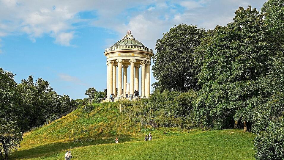 Wer es ein bisschen gemütlicher mag, kann im Englischen Garten flanieren. Wer es ein bisschen gemütlicher mag, kann im Englischen Garten flanieren.