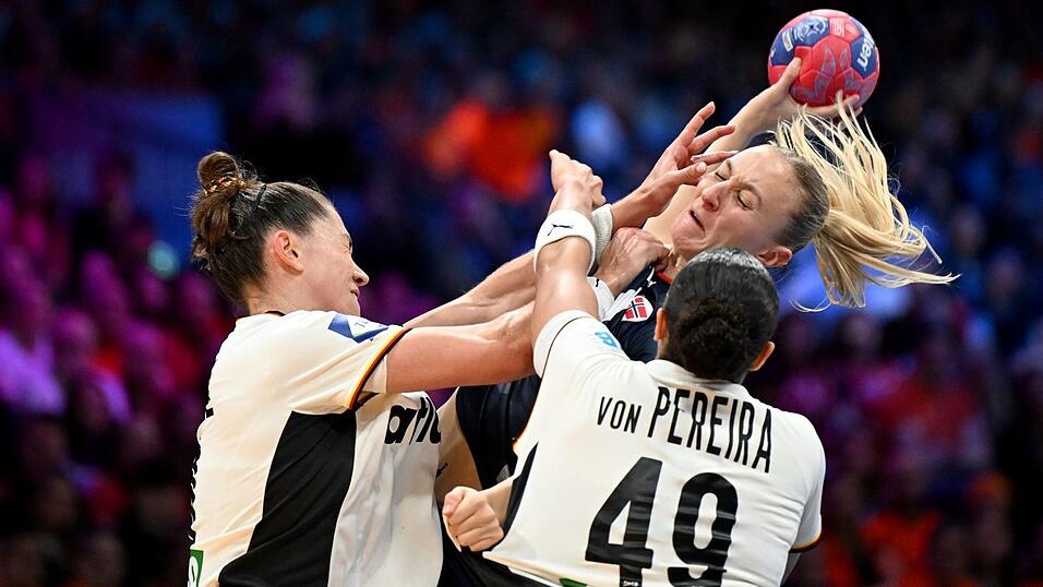 Die Abwehr um Aimée von Pereira (r) ist das Punktstück im deutschen Team. Die Abwehr um Aimée von Pereira (r) ist das Punktstück im deutschen Team.