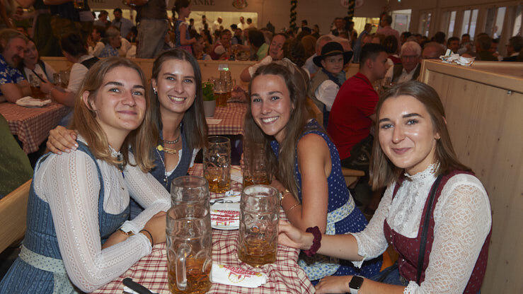 Die Partybilder vom Freitag, 12. August 2022, aus dem Festzelt Lechner.