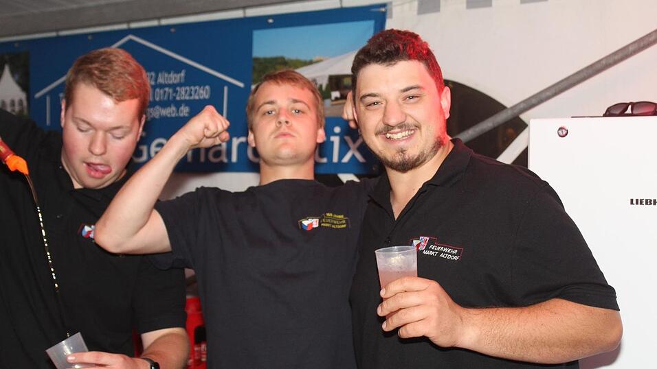 Zur Musik von Headless wurde ausgelassen gefeiert.